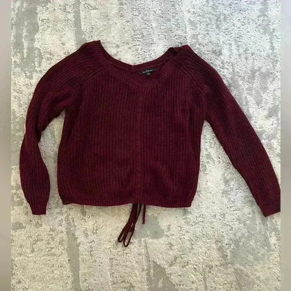 Love Tree Large Burgundy Sweater. Cropped and Casual. Charming. - Picture 1 of 4